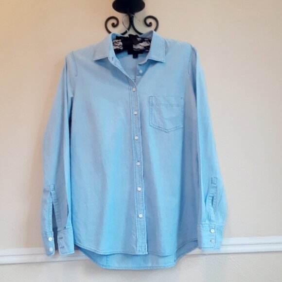 J. Crew 100% Cotton Lt Blue Button Down Shirt Small - Picture 5 of 12